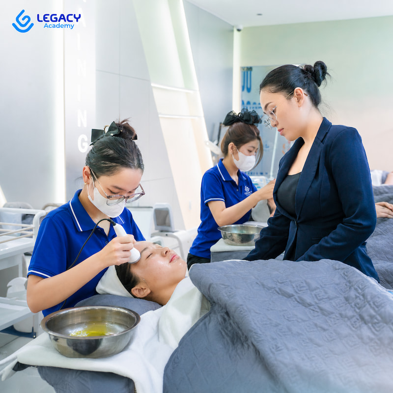 Mặt trái của nghề spa về kiến thức thực hành